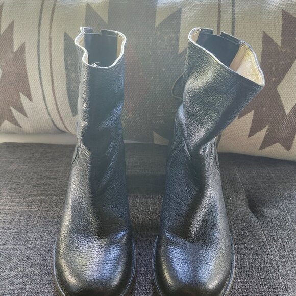 Frye Carmen Lace Up Black Leather Western Booties (Size 7) - Picture 7 of 8